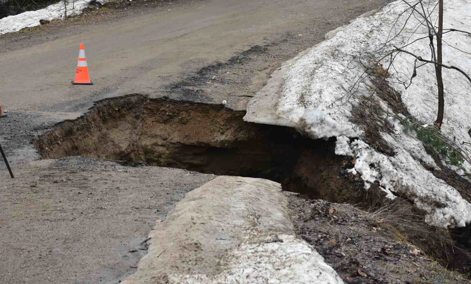 glissement de terrain,, chemin de la Feuillée, Saint-Ambroise, inondations